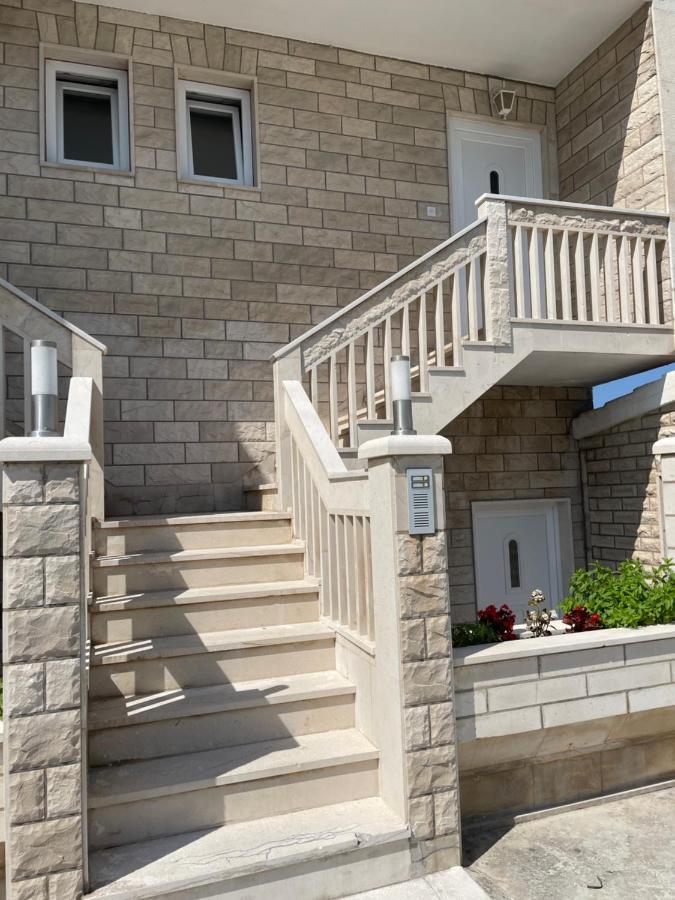 Apartments Marin Podstrana Exterior photo